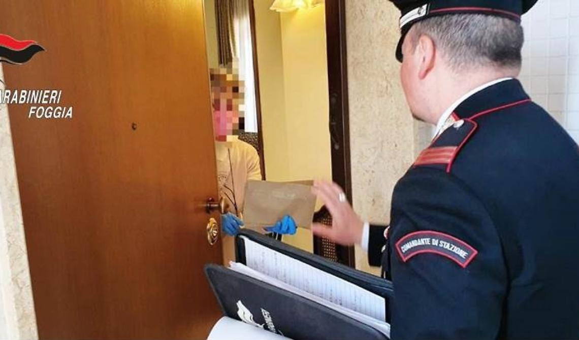 Una 80enne di Foggia inaugura il servizio di consegna a domicilio delle pensioni da parte dei Carabinieri
