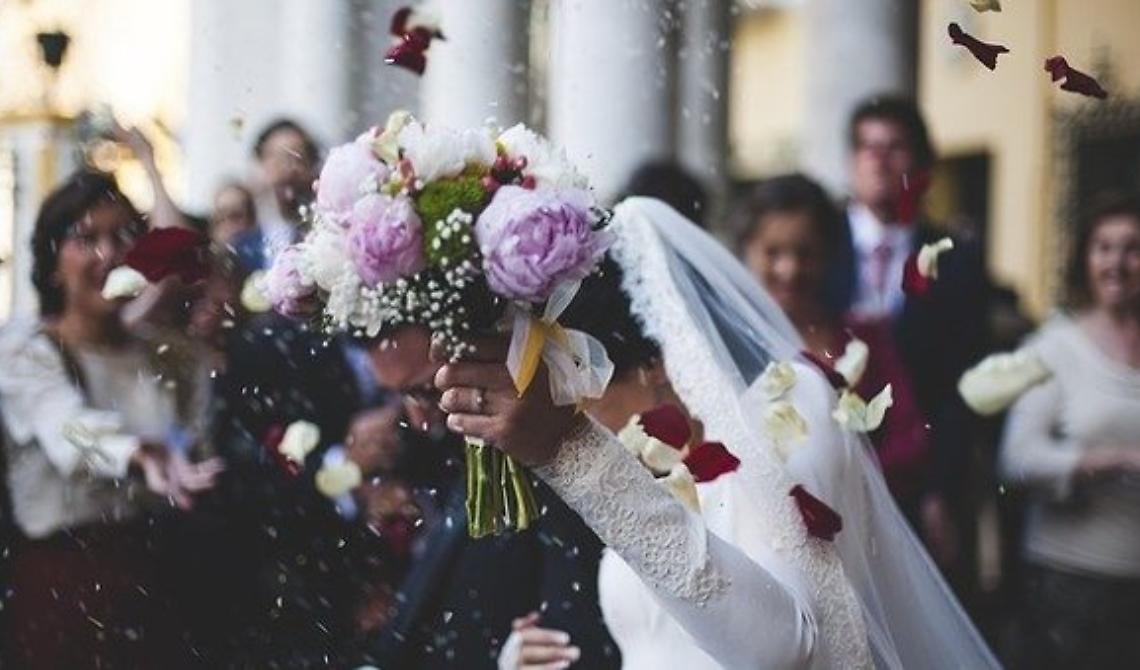 Coronavirus, annullati 17 mila matrimoni in Italia
