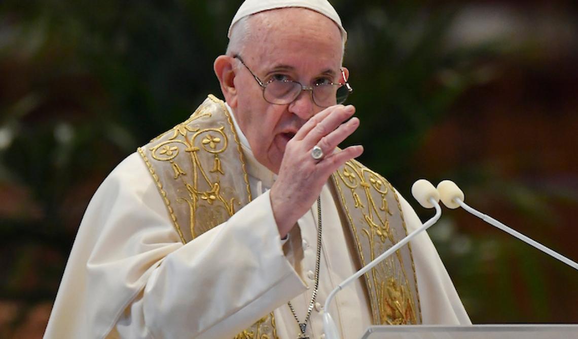 Primo Maggio, il Papa: «Dignità del lavoro calpestata, oggi tanti schiavi»
