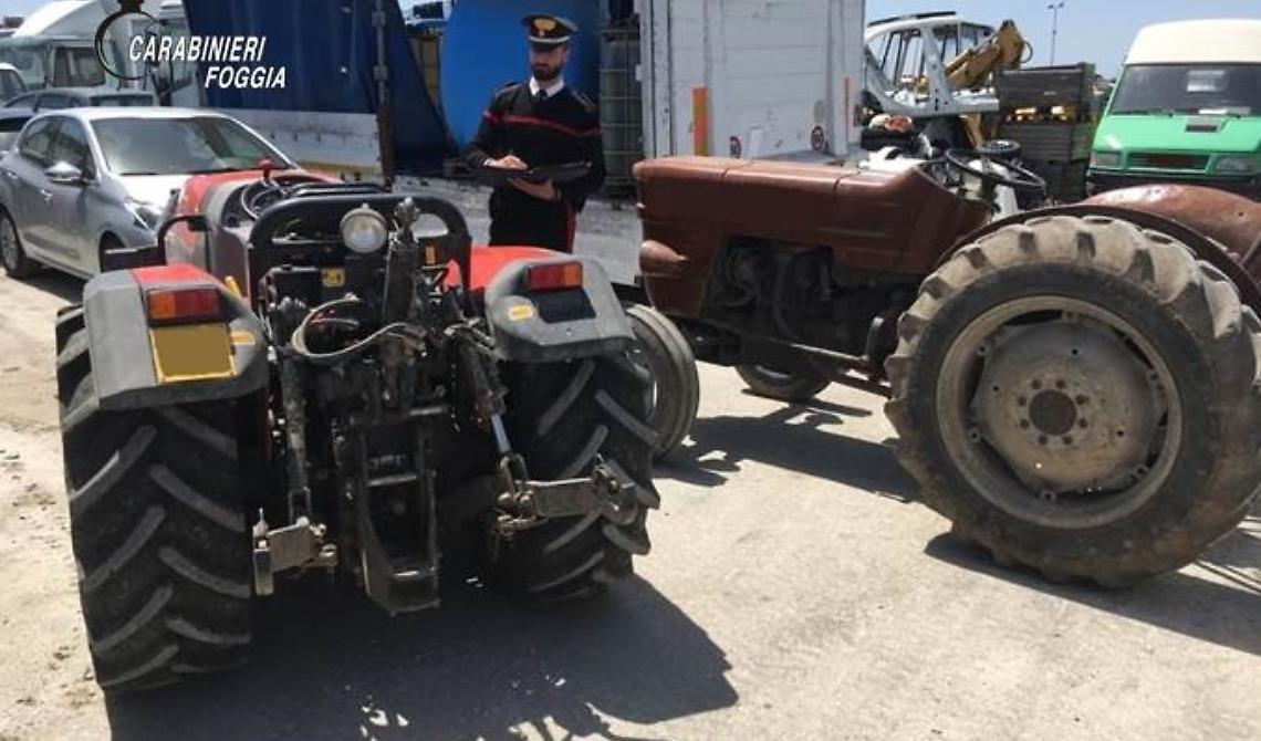 I Carabinieri di Cerignola recuperano due trattori rubati
