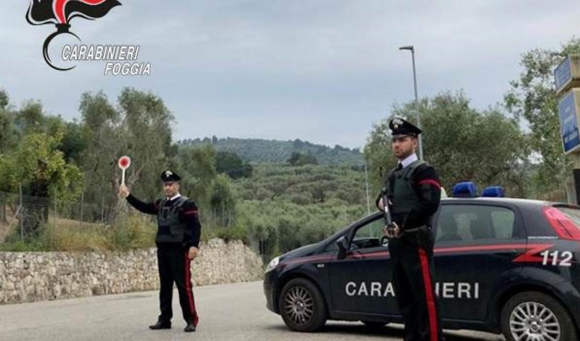 Ruba uno scooter a Rodi e travolge comandante della stazione dei Carabinieri: arrestato 19enne di Cagnano Varano