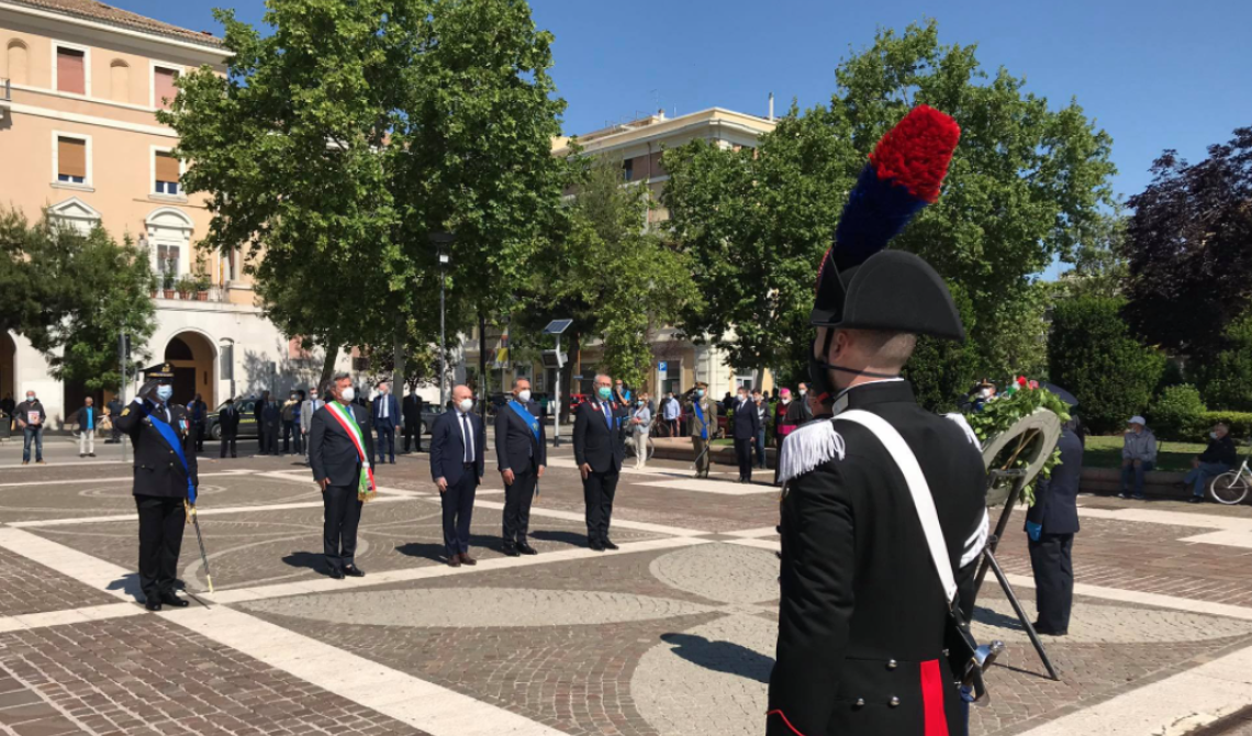 La Festa della Repubblica sobria e commovente di Foggia