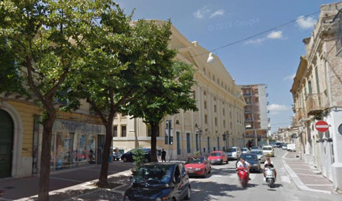 San Severo, titolare di una bar schiaffeggiata e minacciata con un coltello per un conto ritenuto salato