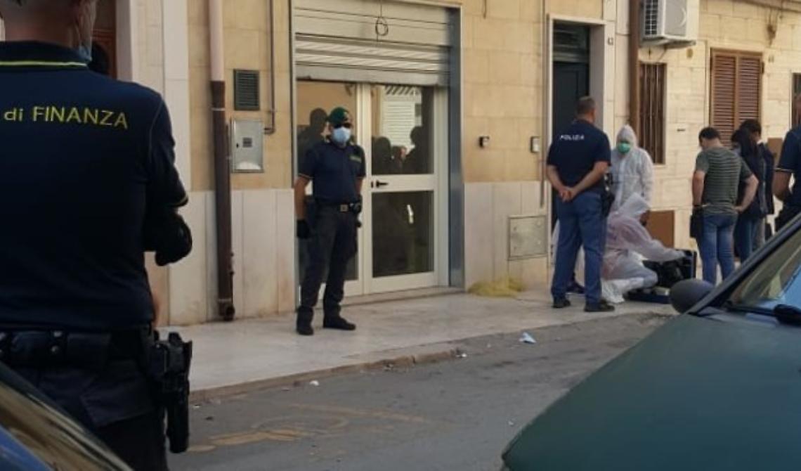 Cerignola, ha ucciso la moglie con 5 proiettili e la prima domanda che fa al suo avvocato è: «Ma è morta?»