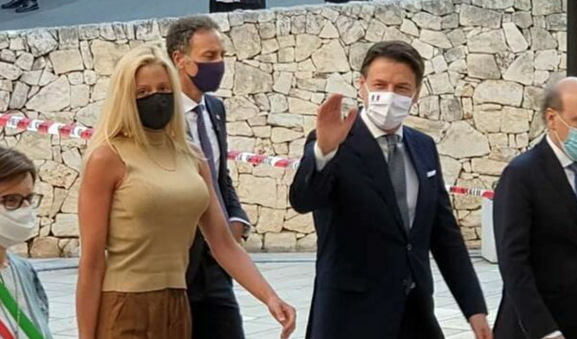 Conte al gioco delle cene: «Insieme a Crimi e Zingaretti, abbiamo da parlare delle elezioni regionali»