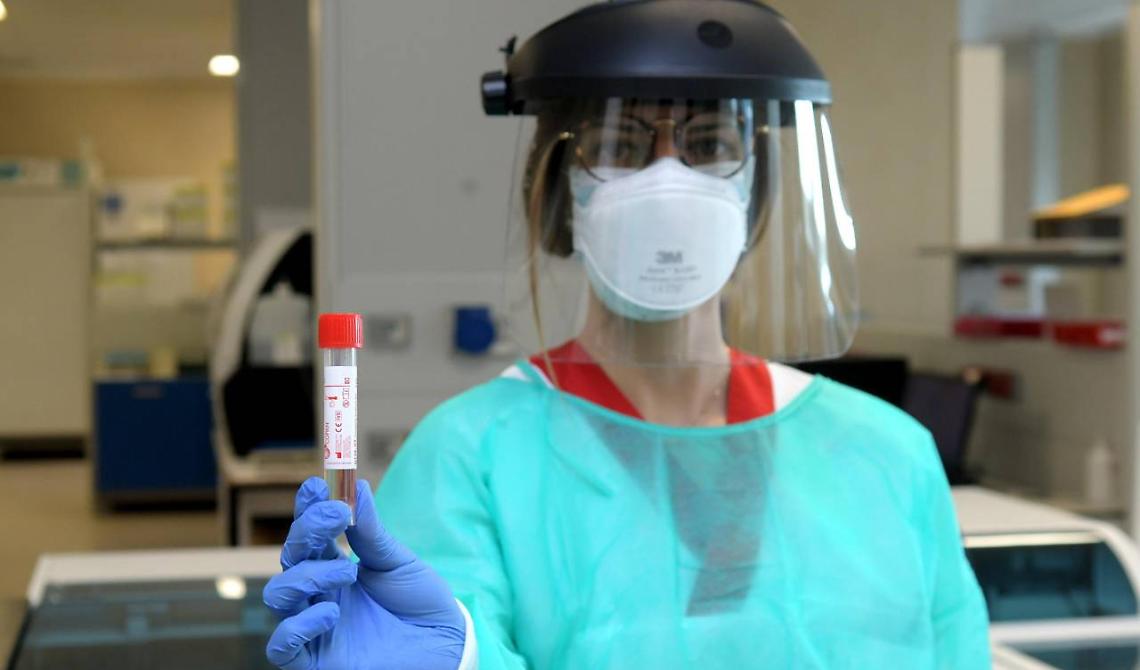 Coronavirus, allarme per i contagi dei giovani in Puglia