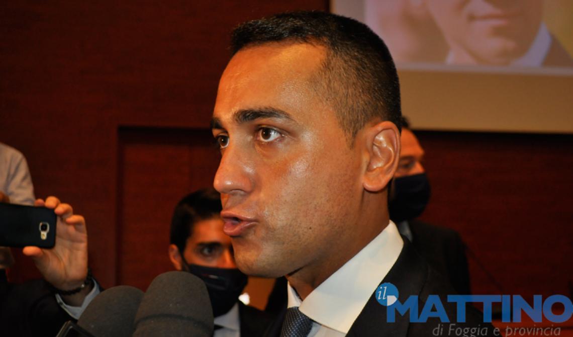 Fronte (quasi) bipartisan contro i negazionisti del Coronavirus, Di Maio da Foggia sbotta: «Rabbrividisco»