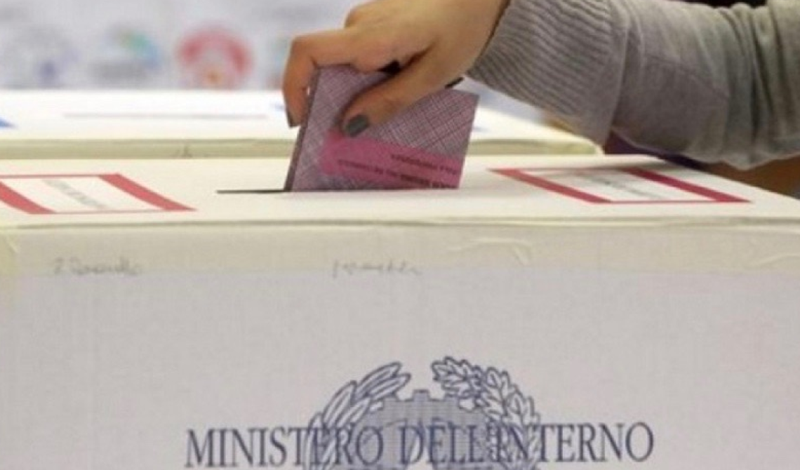 Elezioni, positiva al Covid una presidente di seggio a Potenza