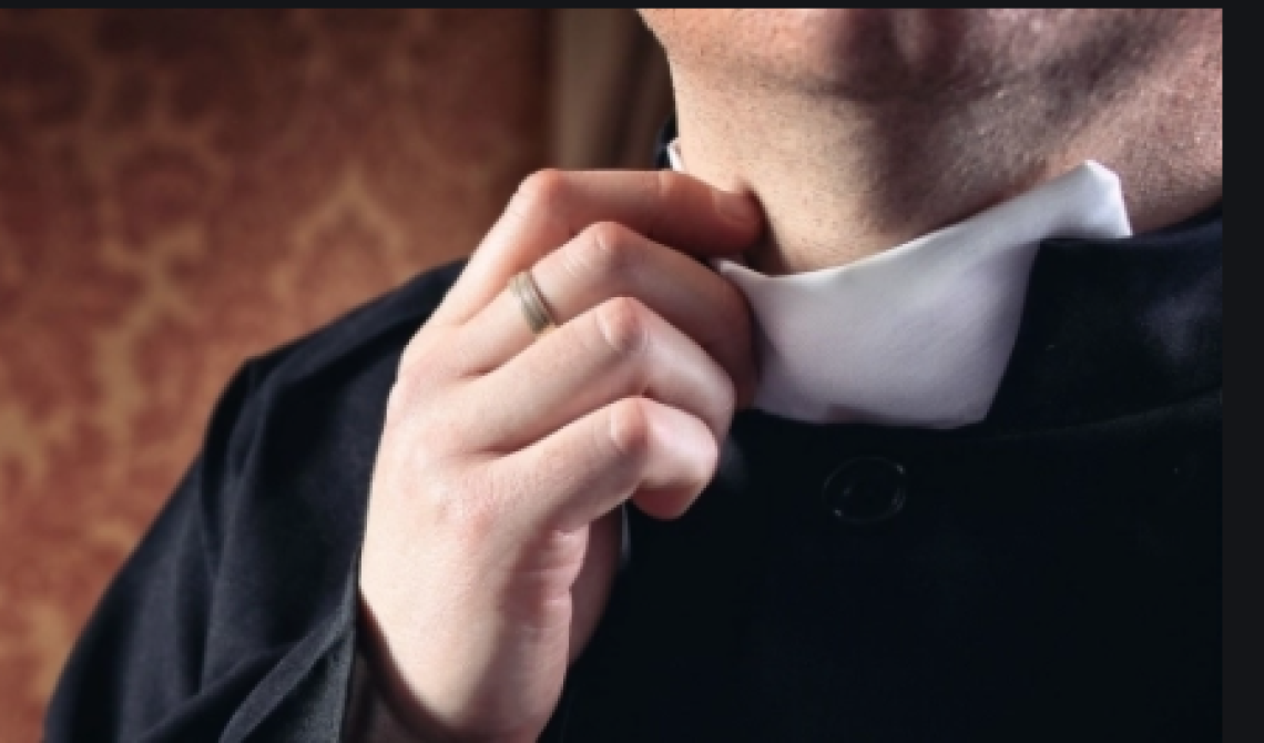 Foggia, sesso con un prete che denuncia anche di essere stato ricattato