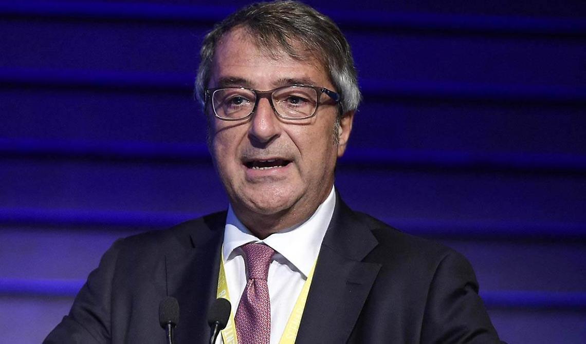 Cartabellotta prova a rubare la scena ai virologi cantanti: «È il momento giusto per il Green Pass obbligatorio a messa»
