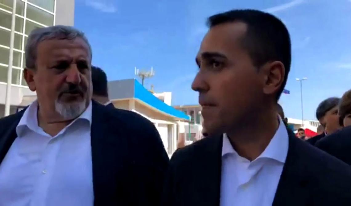 Di Maio lascia la guida del M5S, Emiliano: «Mi addolora, è un giovane uomo del Sud che ha molta dignità»