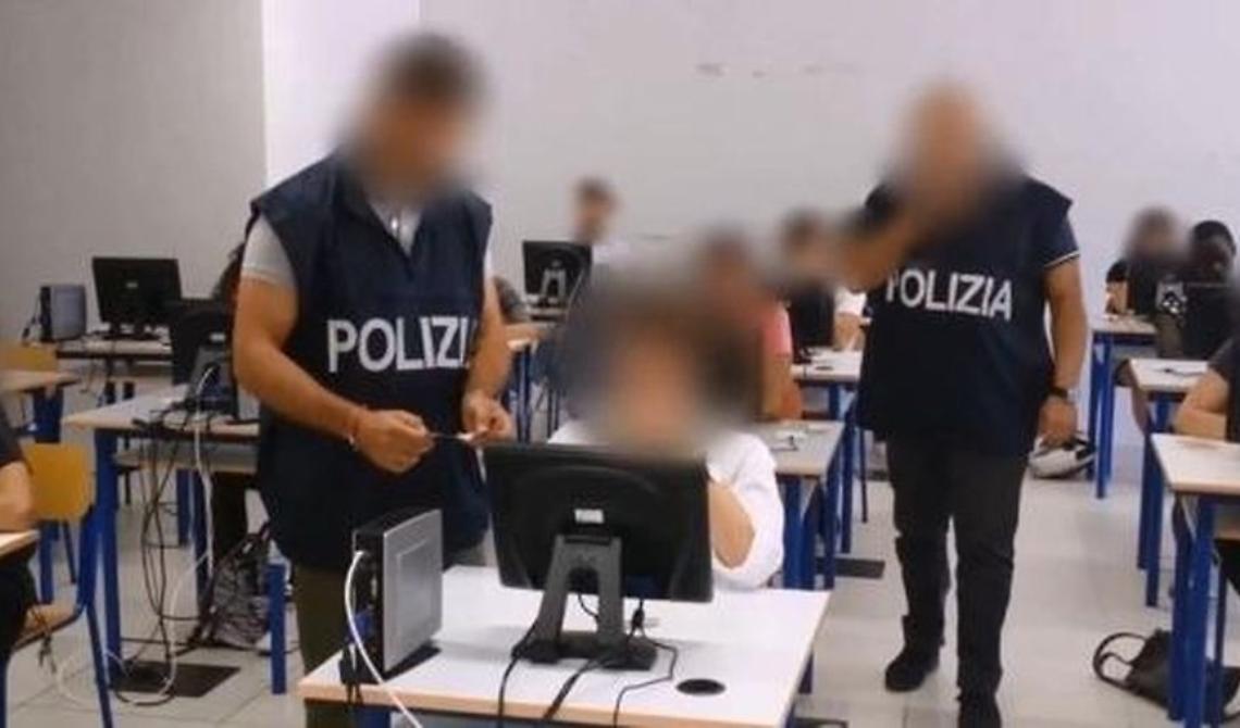Fa l'esame per la patente di guida al posto di un altro, la Polizia di Foggia lo arresta per truffa
