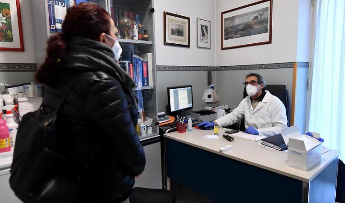 I medici generici della Puglia dicono no ai tamponi nei loro studi
