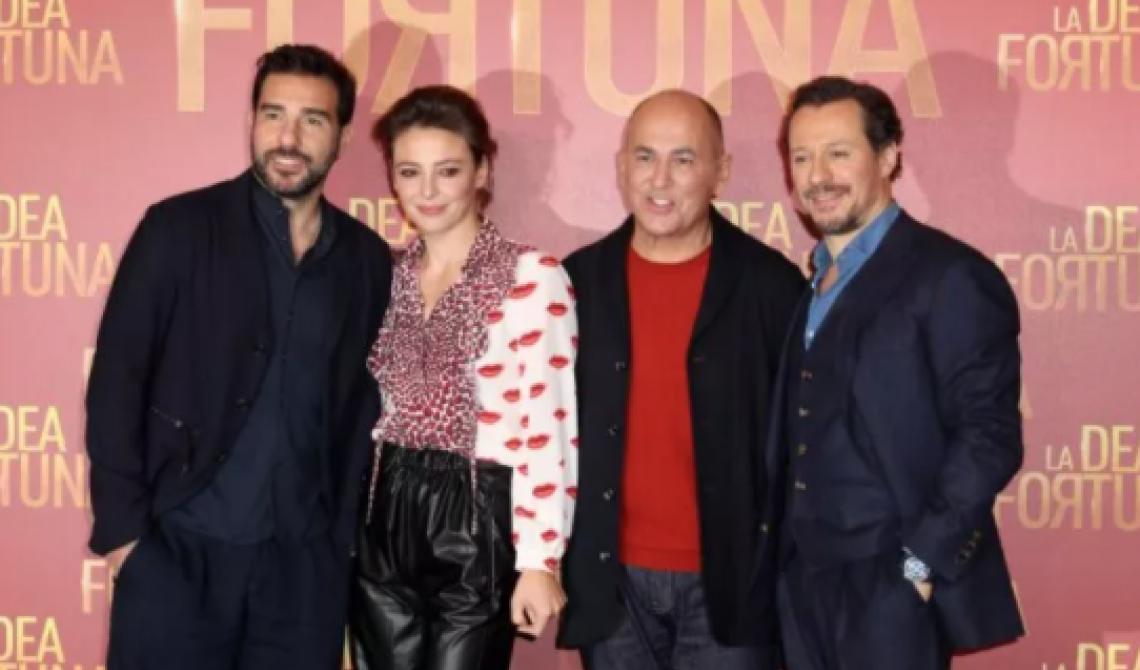 "La dea fortuna" di Ferzan Özpetek bacia gli studenti di Foggia: il regista terrà con loro la prima masterclass "Nel Labirinto del Cinema"