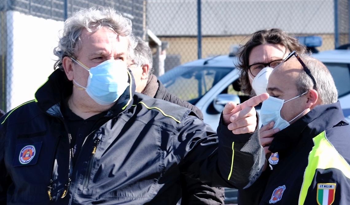 Dieci sindaci premono su Emiliano per le restrizioni nel Barese, nella BAT e in provincia di Foggia: «Non possiamo permetterci una terza ondata»