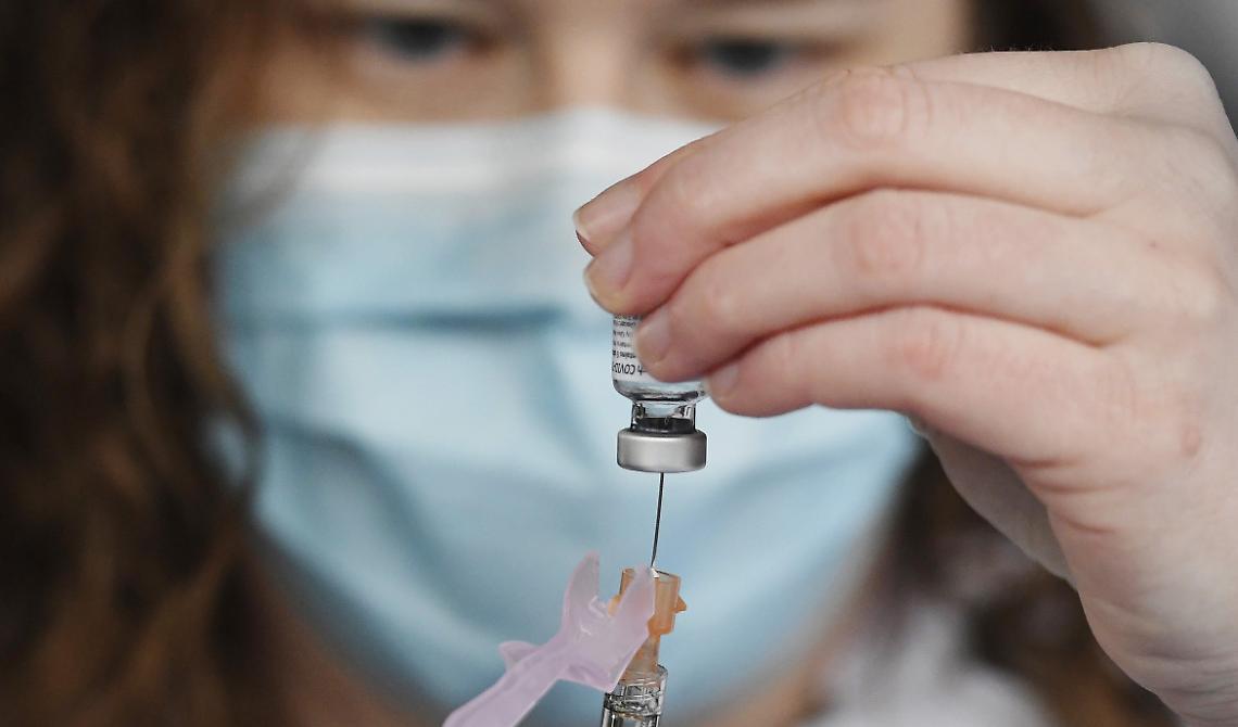 È Vaccine Day, ma dal 28 arriveranno in Italia 470mila dosi a settimana