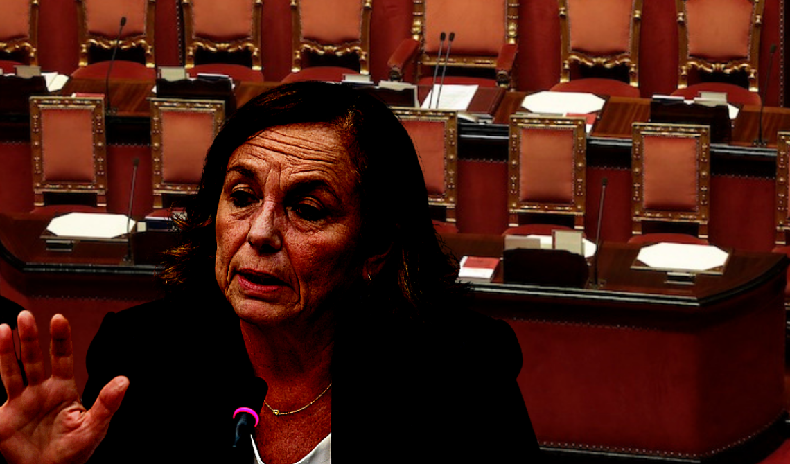 Lamorgese: «I migranti giunti in Italia sono sottoposti ai protocolli sanitari anticovid»