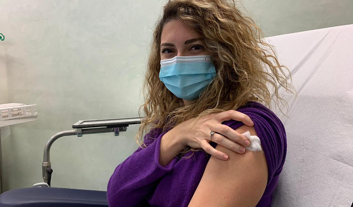 Coronavirus, dimezzate le vaccinazioni giornaliere in Puglia per le mancate forniture della Pfizer
