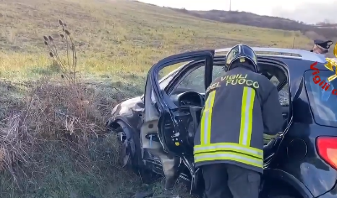 Potenza, incidente a Piani del Mattino: morta la conducente di una Fiat 16