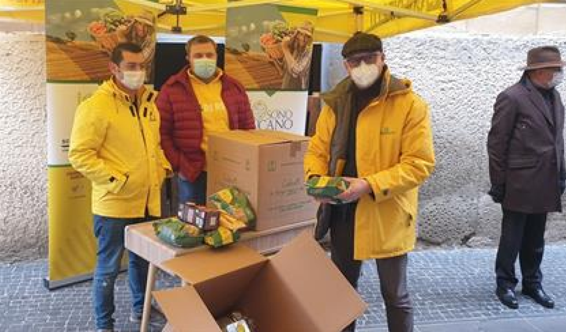 Potenza, da Coldiretti pacchi dono per i bisognosi