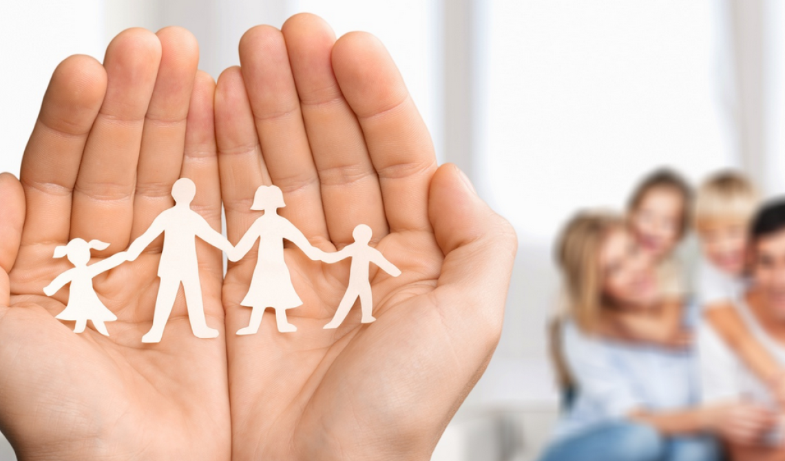 La sintonizzazione affettiva tra genitori e figli: «Il nucleo del nostro Sé è la rappresentazione di come siamo stati visti da chi è altro da noi»