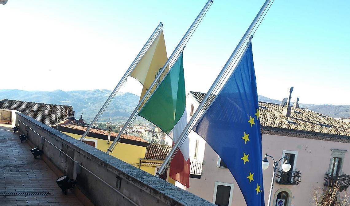 Vittime italiane in Congo. A Corleto Perticara bandiere a mezz'asta 