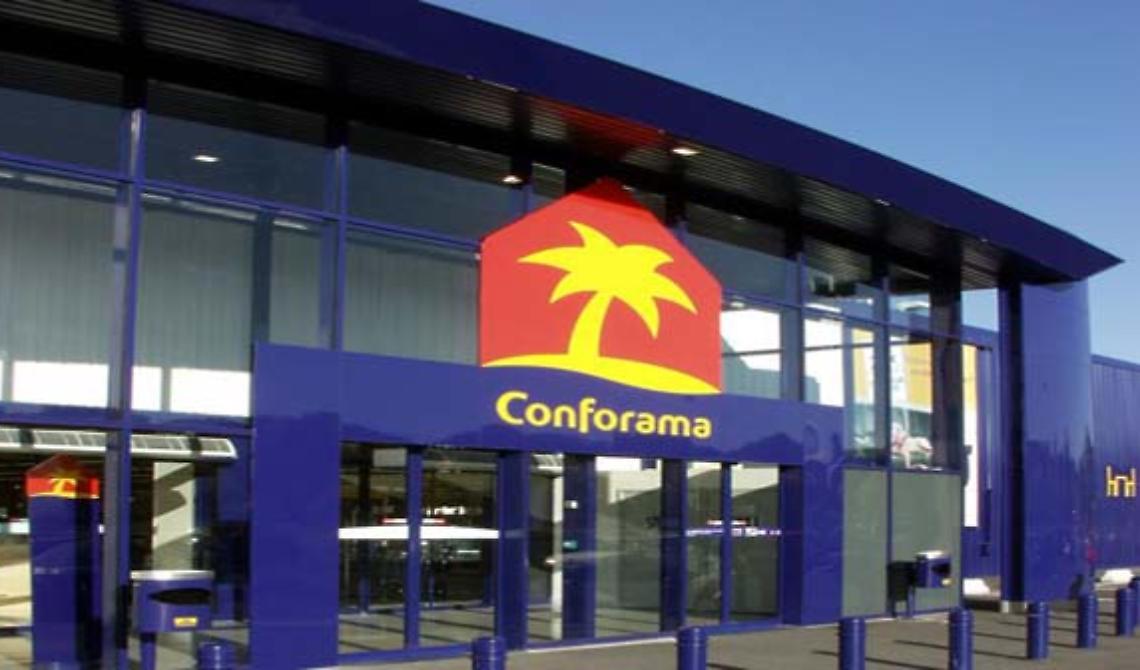 In un centro commerciale a Brindisi il primo hub vaccinale della Puglia