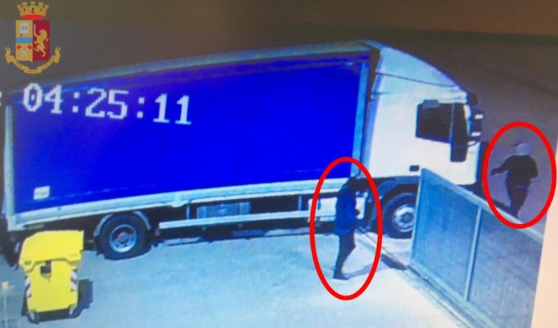 Furto di medicinali e rame per 240mila euro, la Polizia di di Foggia e Ancona ferma una banda di quattro persone