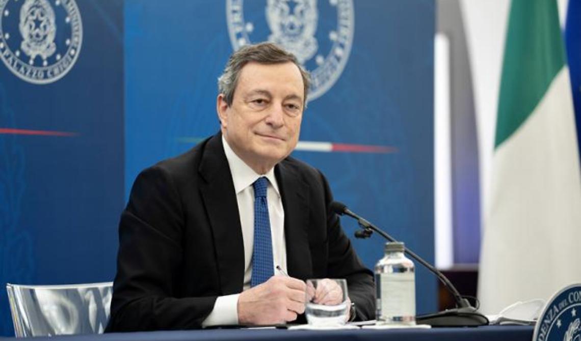 Impugnare l'ordinanza di Emiliano sulla scuola in Puglia? Draghi: «Nessuna decisione, ci stiamo pensando»