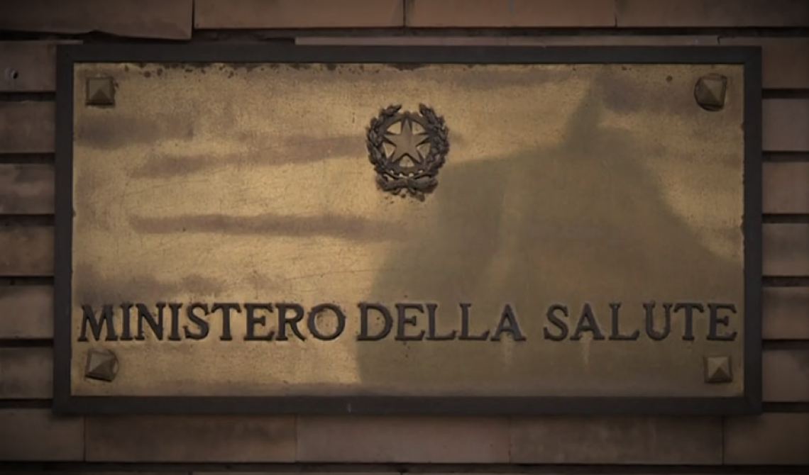 Draghi vuole un cambio di passo, vacilla la poltrona di Speranza 