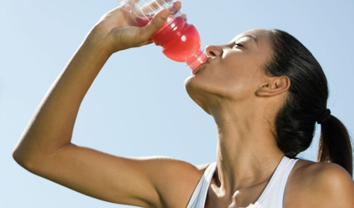 Bevande energetiche per sentirsi in forma? Andatelo a spiegare al cuore