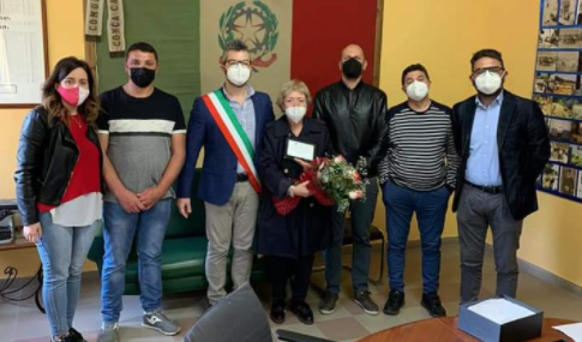 Vilma Zullo, per 40 anni dottoressa per amore: la gratitudine di Conca Casale