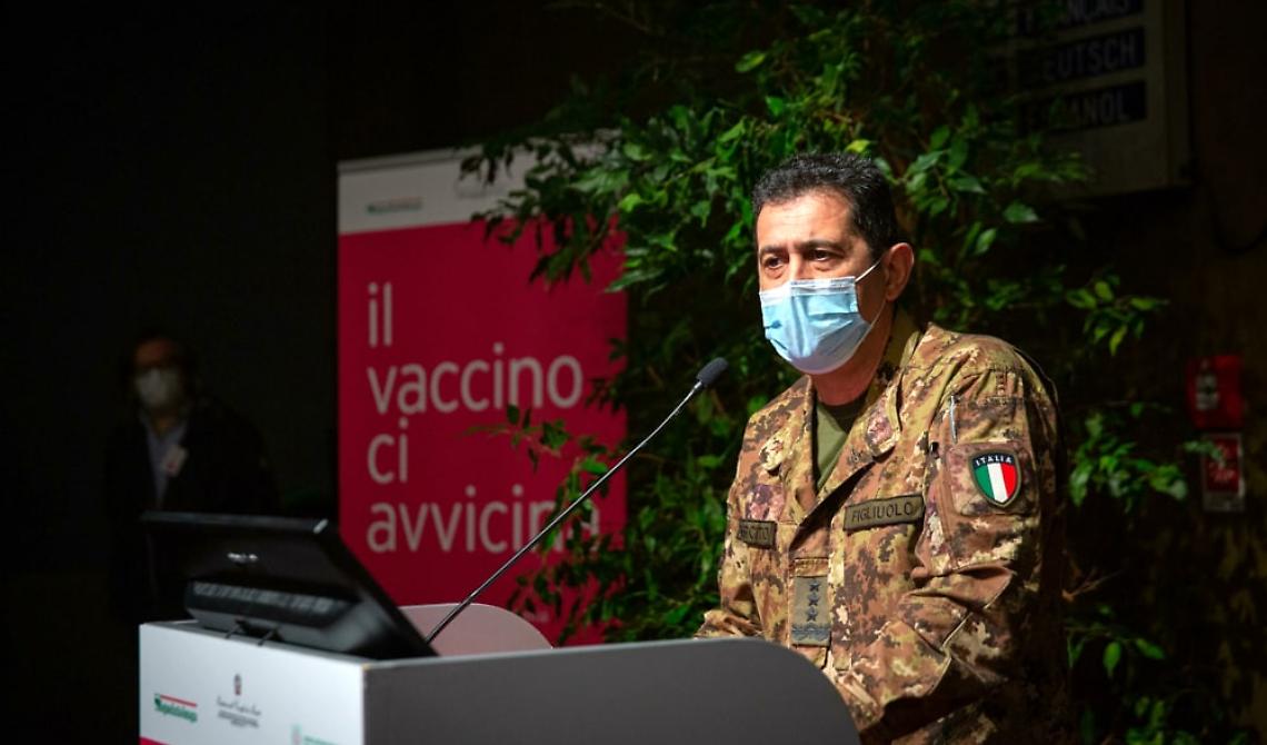 Figliuolo non entra nel merito dell'ipotesi di un obbligo vaccinale: «Abbiamo una copertura dell'82 per cento e andiamo avanti»
