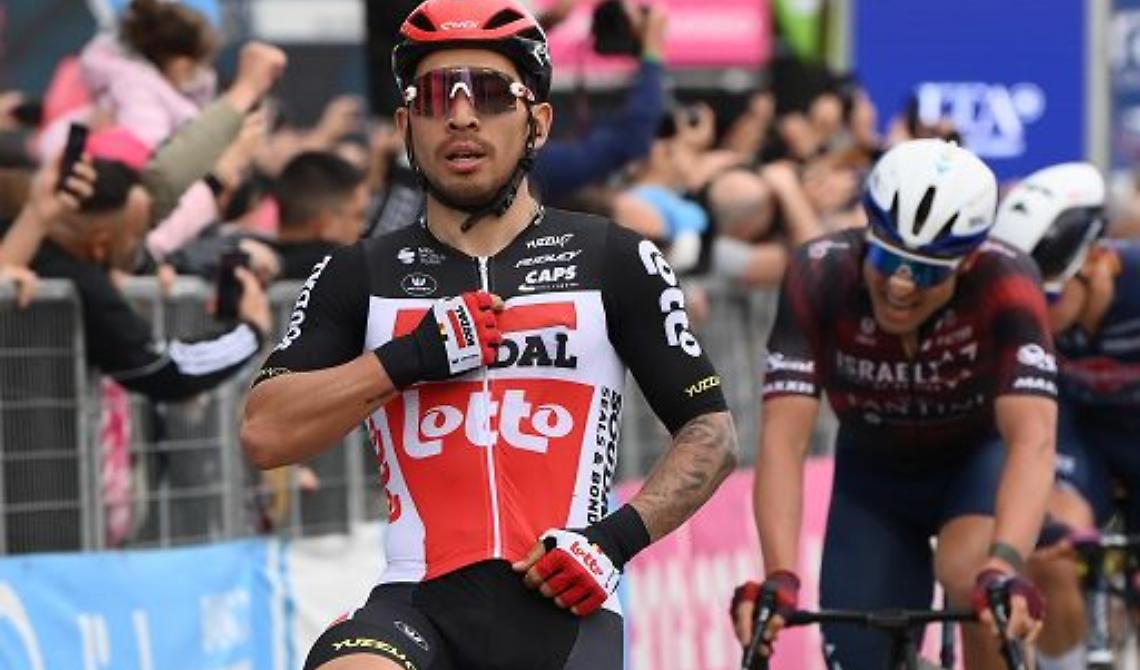 Foggia porta male a Ewan: il campione cade e si ritira dal Giro d'Italia