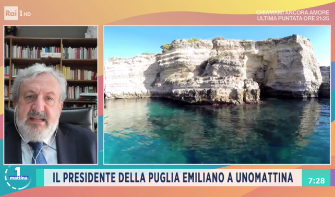 La ricetta di Emiliano per l'estate in Puglia: allungare il coprifuoco e vaccinare anche i turisti