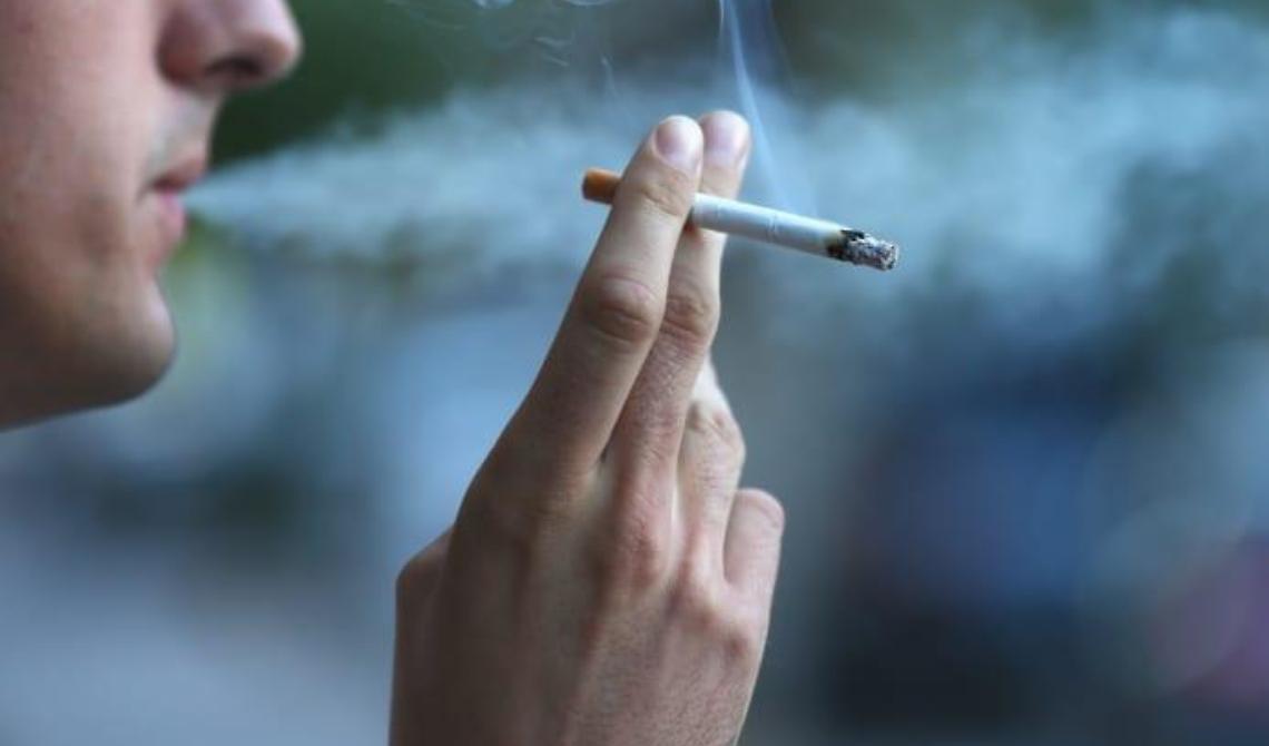 Con la pandemia aumentano anche i fumatori