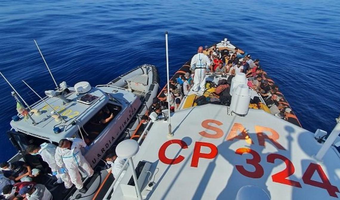 Non solo Lampedusa. Ecco le nuove rotte degli scafisti: dalle coste lucane a quelle calabresi 