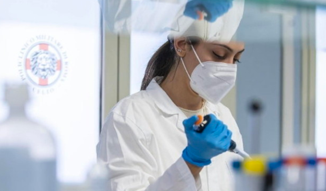 Il tasso di contagio Covid sale ancora in Puglia con altri 361 casi, scendono i ricoveri, un altro morto