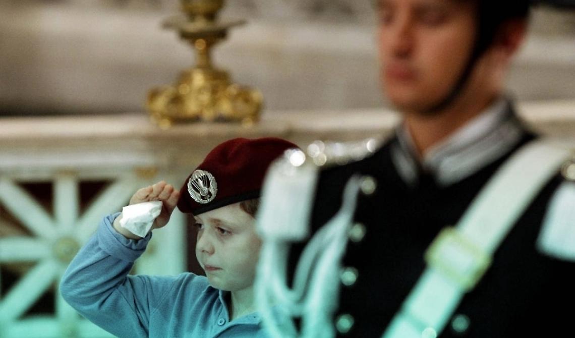 A dodici anni da quel saluto che ha commosso il Paese intero, ha avuto un senso morire per Kabul?