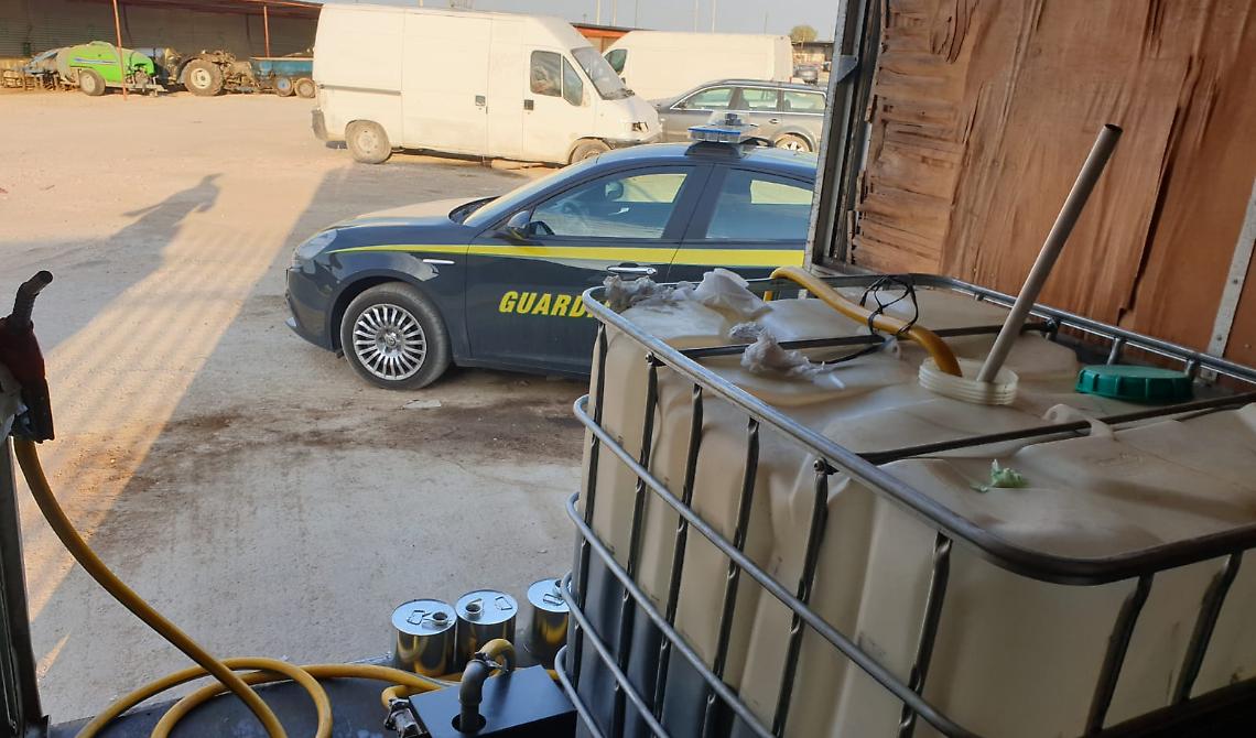 La GdF mette le mani sulla giostra di gasolio agricolo abusivo a Stornara e Cerignola