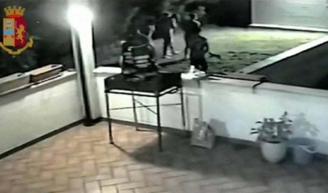 Violenza sessuale di gruppo a Marconia, la notte tra il 7 e l'8 settembre 2020: gli otto indagati chiedono il rito abbreviato