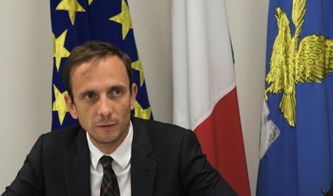 Green pass. Il presidente della Conferenza delle Regioni, Fedriga: «Con il 90 per cento dei vaccinati è possibile eliminarlo»