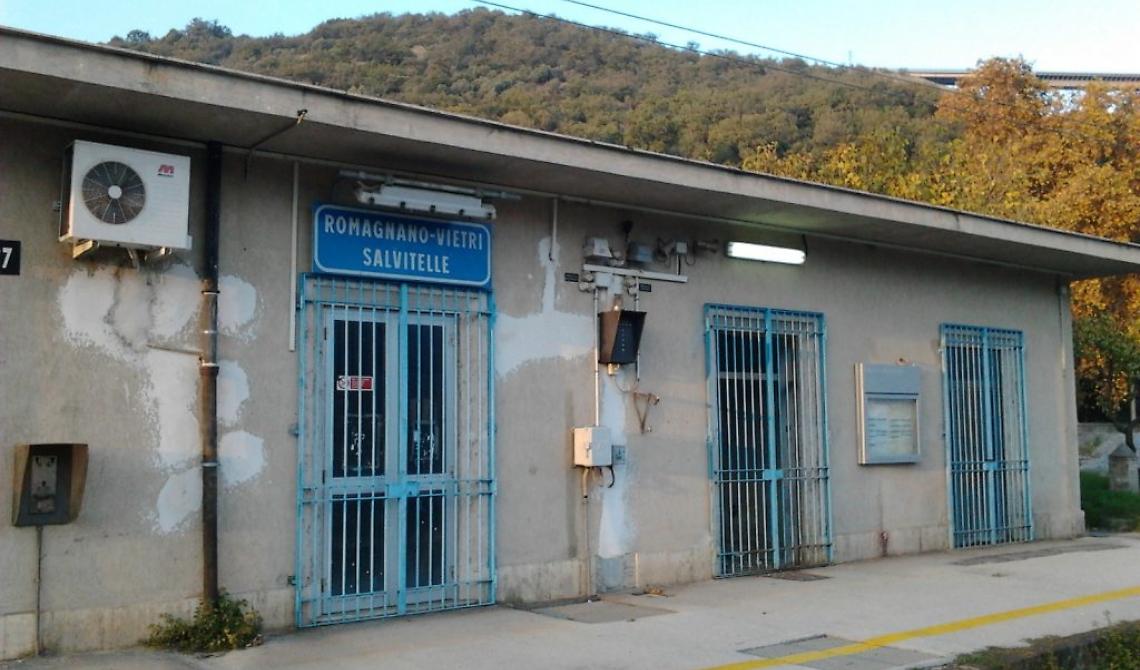Dopo sei anni torna in funzione il servizio per pendolari: dal 12 dicembre alla stazione di Vietri fermeranno due treni direzione Salerno e Potenza 