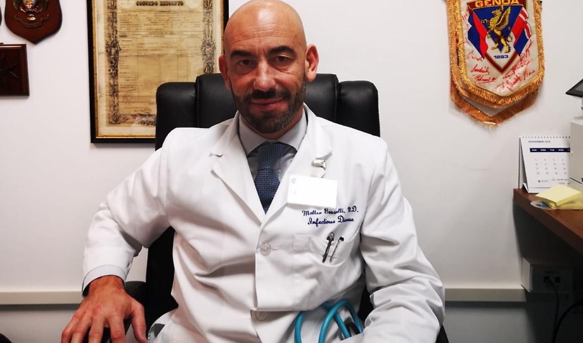 Vaccinazioni sine die. Bassetti: «L’atteggiamento del 'ah, ma ci avete fatto fare 3 dosi, adesso anche una quarta' è sbagliato»