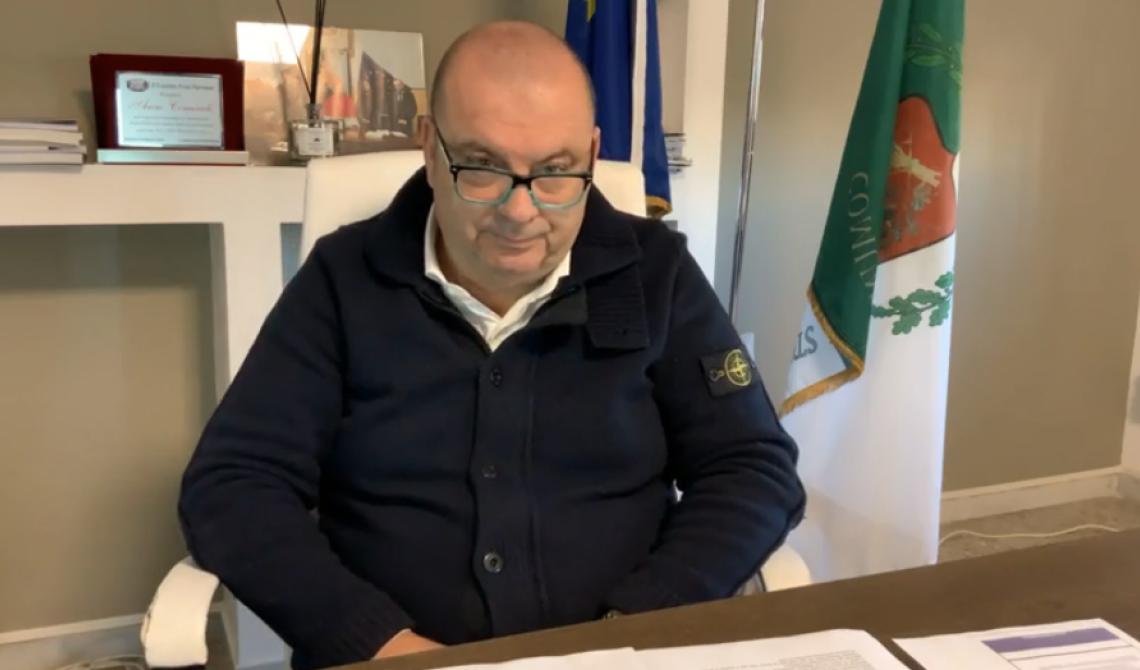 Dopo la morte dei due bimbi nel campo nomadi irregolare, il sindaco di Stornara: "Tutte le autorità sapevano, nessuno ha agito"