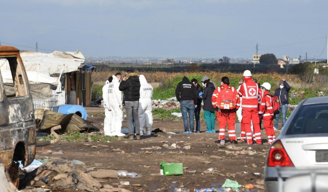 Stornara e i bimbi morti in quella baraccopoli abusiva sul terreno di una famiglia di pregiudicati