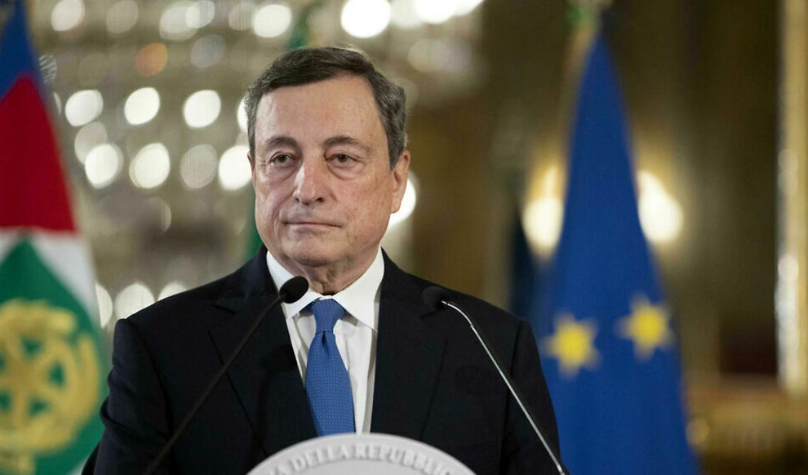 Scricchiola la favola di Draghi salvatore dell'economia e Confindustria lancia l'allarme: crescono i rischi per la risalita del Pil