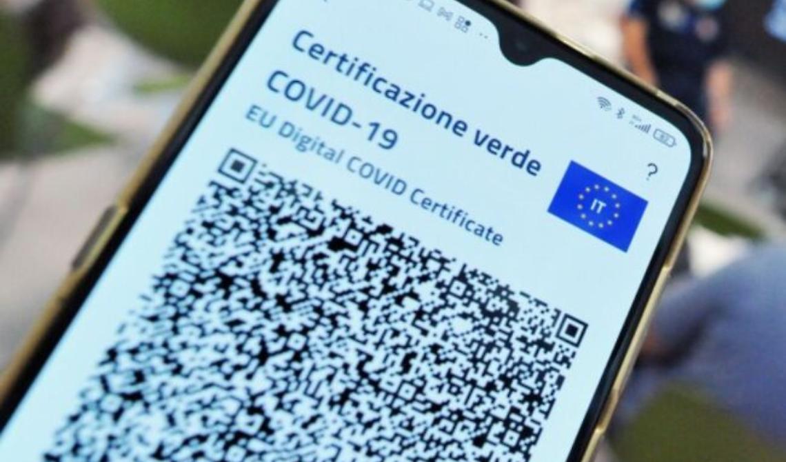 Nella calza della befana tutto il personale universitario ha trovato l'obbligo vaccinale