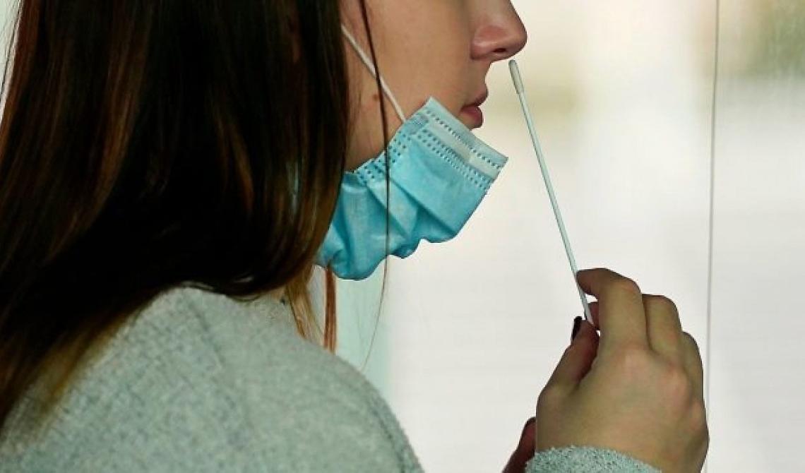 Tamponi, il caos del "fai-da-te"