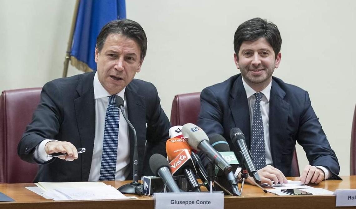 Inchiesta di Bergamo, tremano Speranza e Conte. È pronta la super perizia di Crisanti: «Un documento per restituire agli italiani la storia di quei mesi»